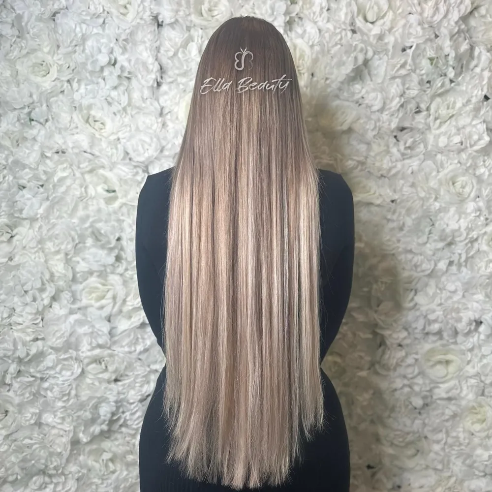 Schritt 2 der Haarverlängerung im Studio